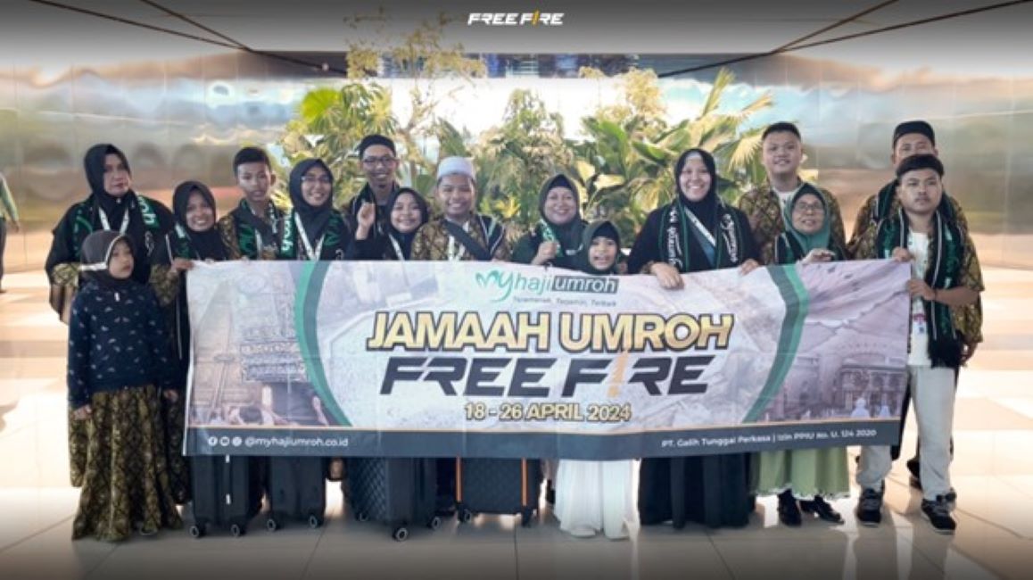 Free Fire baru saja memberangkatkan para pemenang Booyah Umroh pada, Kamis (18/4). Mereka berasal dari kota yang berbeda, mulai dari Bengkulu, Subang, Bogor, hingga Gresik.